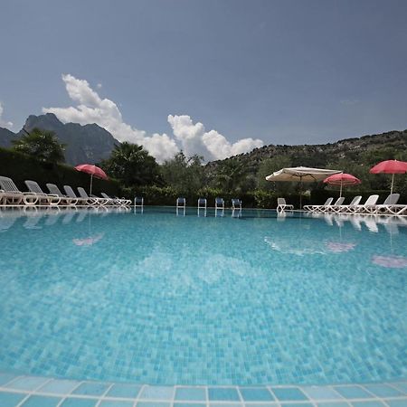 Hotel Villa Verde Torbole Sul Garda Exterior foto