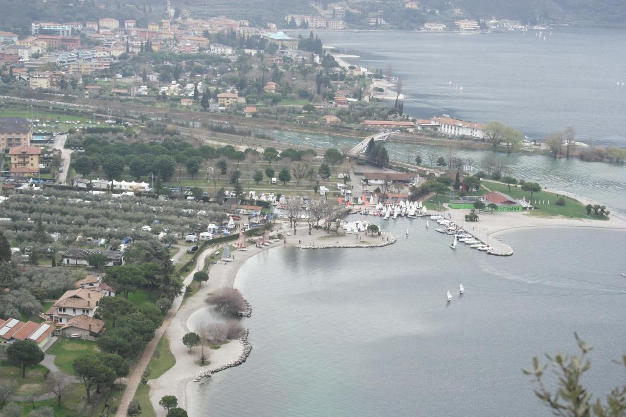 Hotel Villa Verde Torbole Sul Garda Exterior foto