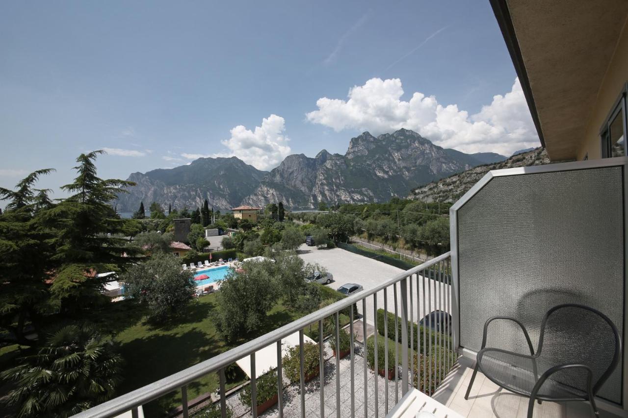 Hotel Villa Verde Torbole Sul Garda Exterior foto