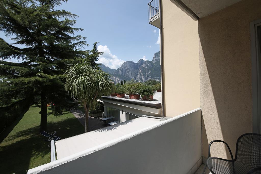 Hotel Villa Verde Torbole Sul Garda Exterior foto